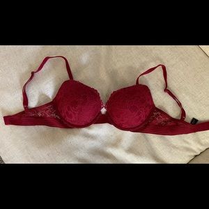Victoria’s Secret Bra 32C WORN ONCE